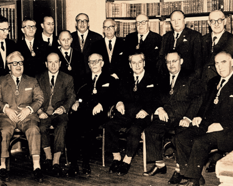 Membros da Real Academia Galega em 1963.