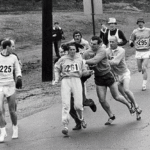ngz204-bomviver-Kathrine Switzer na maratona de Boston em 1967-web
